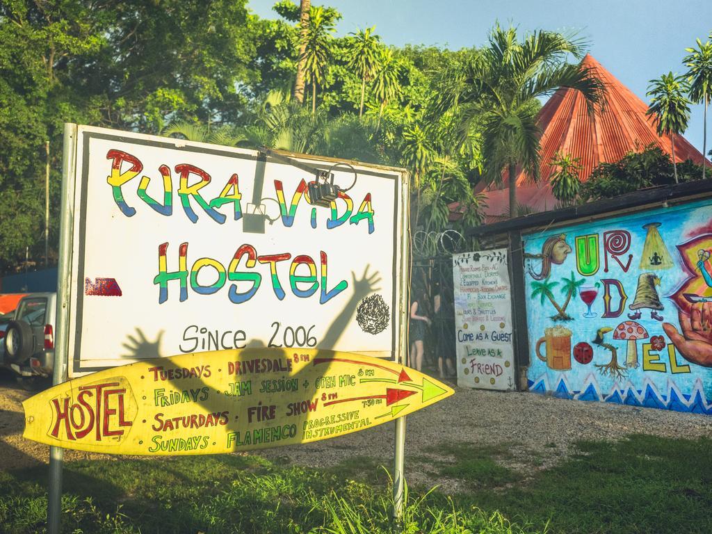 Pura Vida Hostel Tamarindo Bagian luar foto