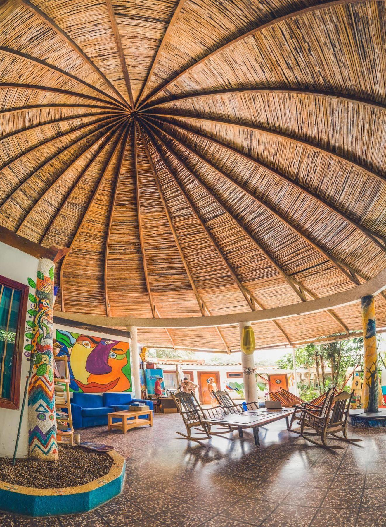 Pura Vida Hostel Tamarindo Bagian luar foto